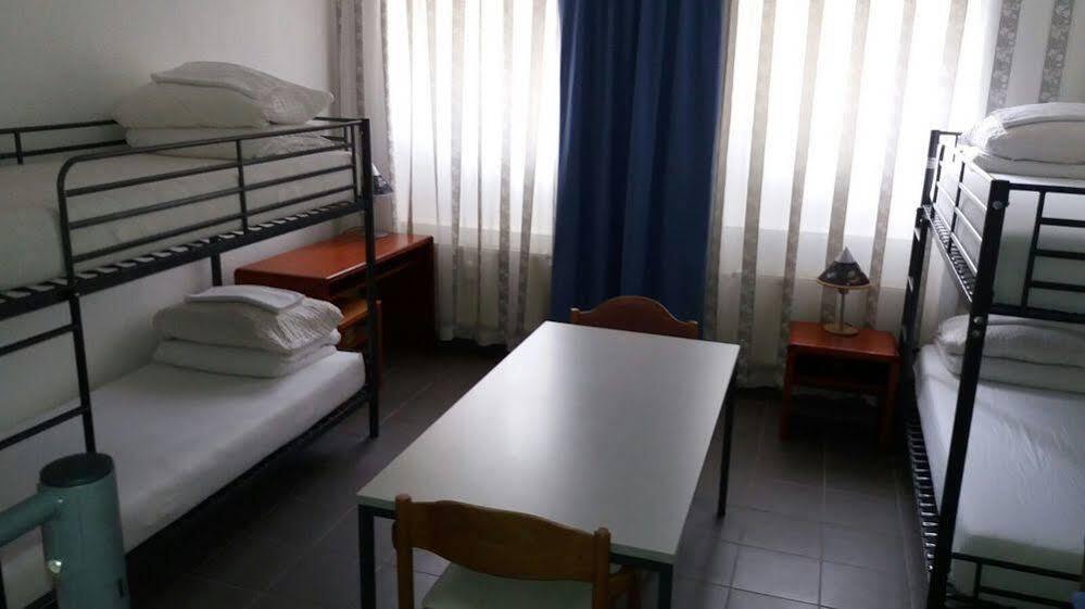 Hotel-Pension Adamshof เบอร์ลิน ภายนอก รูปภาพ